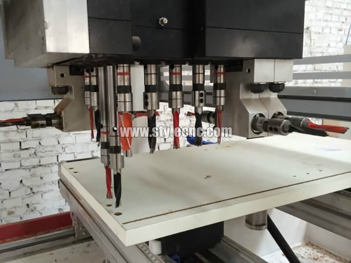 單臂PTP CNC加工中心