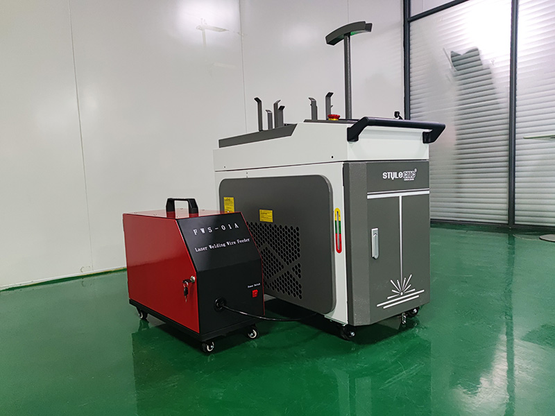 三合一手持式激光焊接、清洗、切割機(jī)