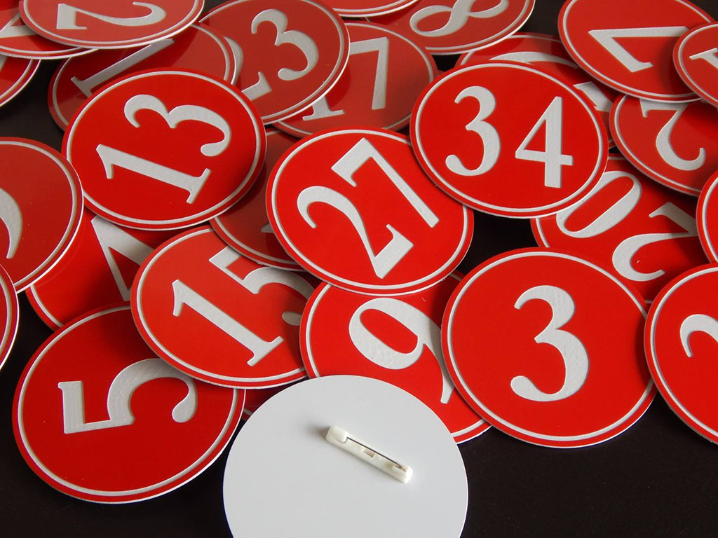 CO2 雙色板卡片激光切割機