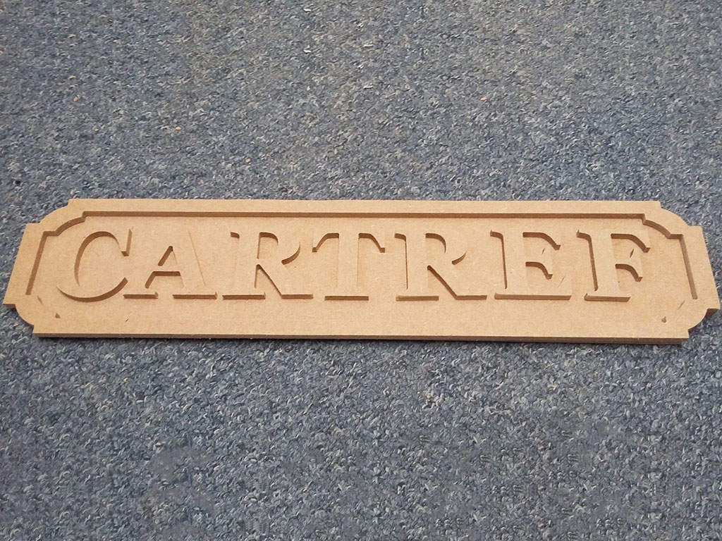 數(shù)控雕刻刻機(jī)雕刻 MDF 標(biāo)牌項(xiàng)目