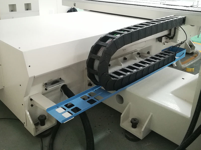 5軸數(shù)控雕刻機施耐德電子備件