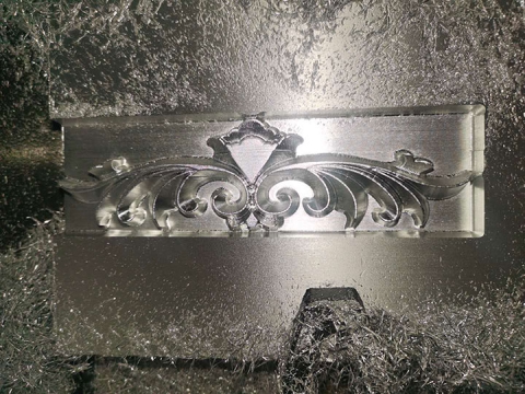 鋁模制造數(shù)控雕刻機(jī)，帶三軸、四軸、五軸