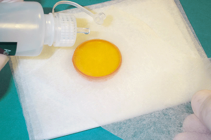 激光切割機(jī)鏡片的清潔方法