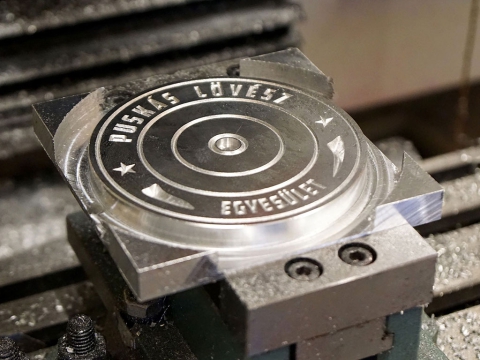 CNC 金屬雕刻機應(yīng)用及示例