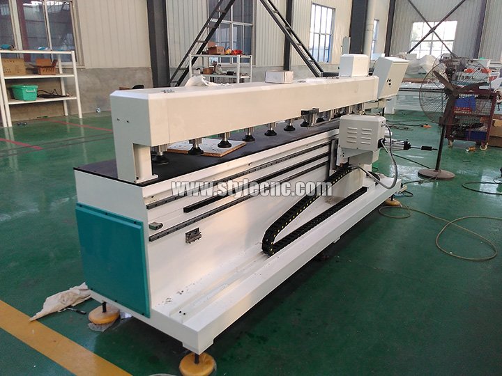 自動(dòng)側(cè)鉆機(jī)發(fā)貨馬來(lái)西亞客戶(hù)