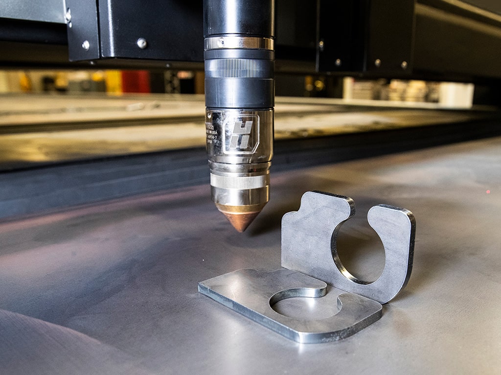 數(shù)控等離子切割工作臺(tái)切割不銹鋼板材項(xiàng)目