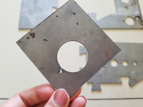 混合 CO2 激光切割機(jī) 2mm 鍍鋅板 混合 CO2 激光切割機(jī) 2mm 鍍鋅板