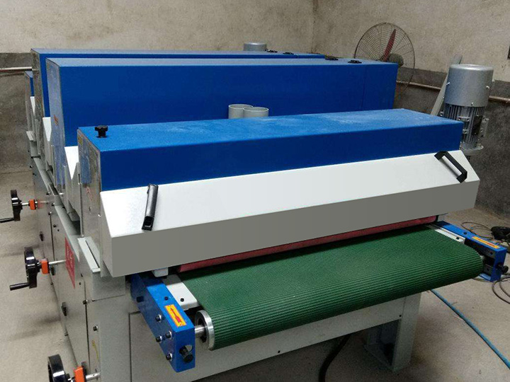 數(shù)控木材砂光機(jī)