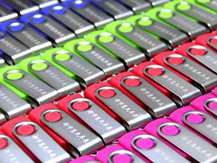 用于金屬標(biāo)牌的光纖激光打標(biāo)機(jī)