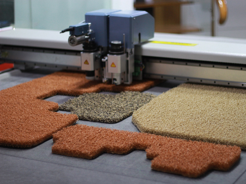 振動刀切割機(jī)防塵腳墊切割項(xiàng)目