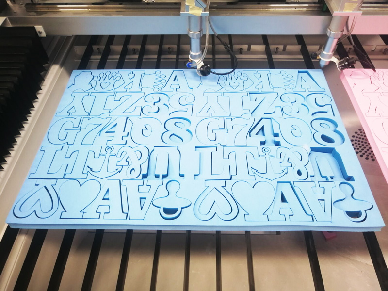 150W CO2 美國激光切割 EVA 泡沫項目