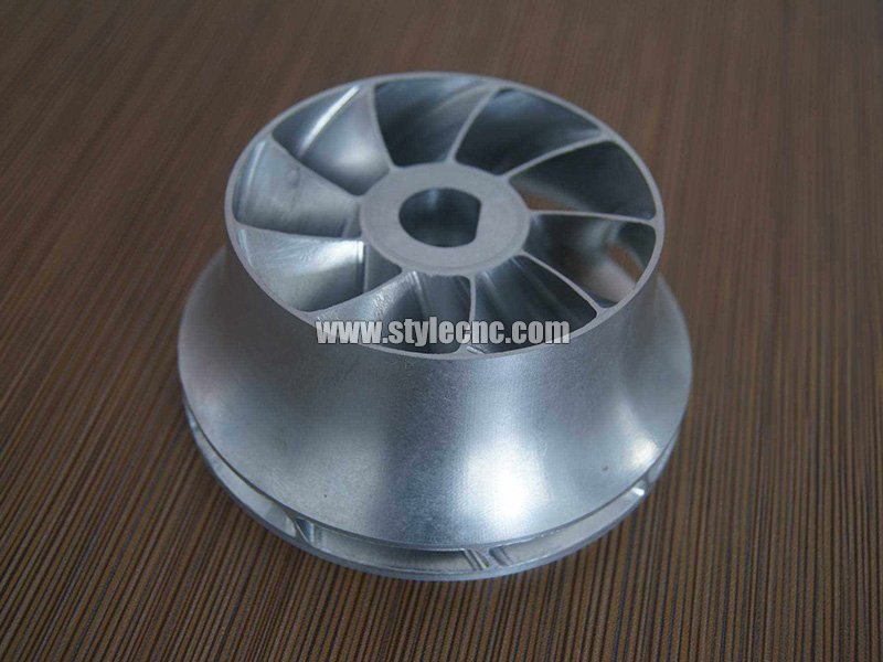 用于制造封閉葉輪的小型五軸數(shù)控機(jī)床