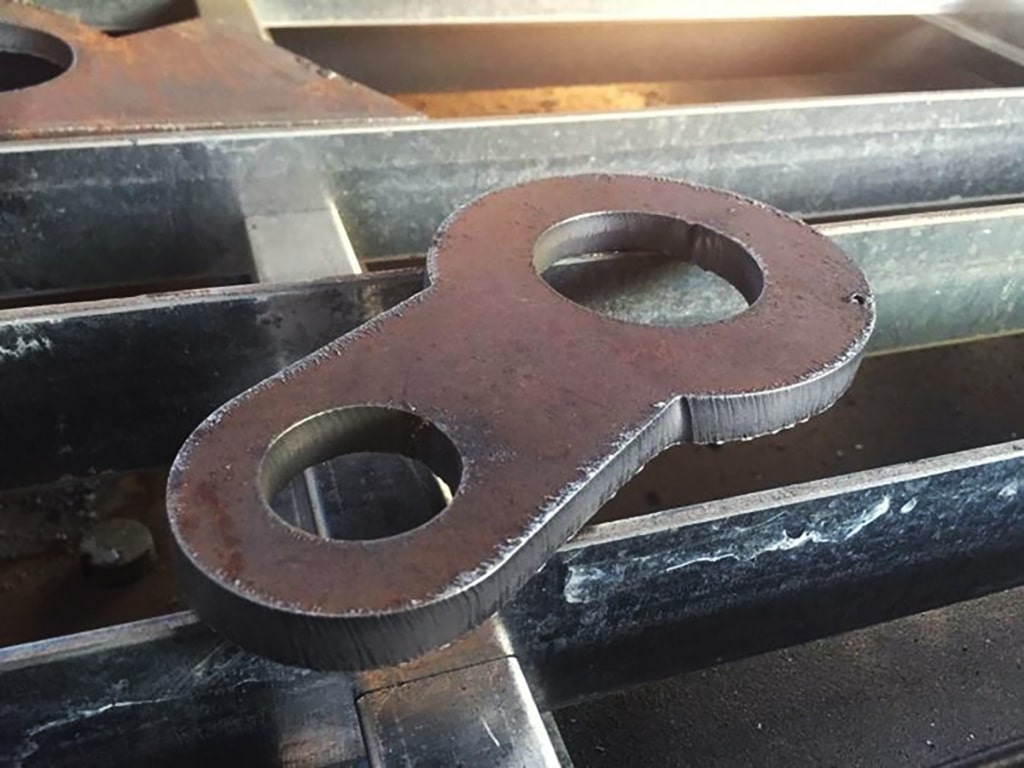 數(shù)控等離子切割生銹的金屬零件