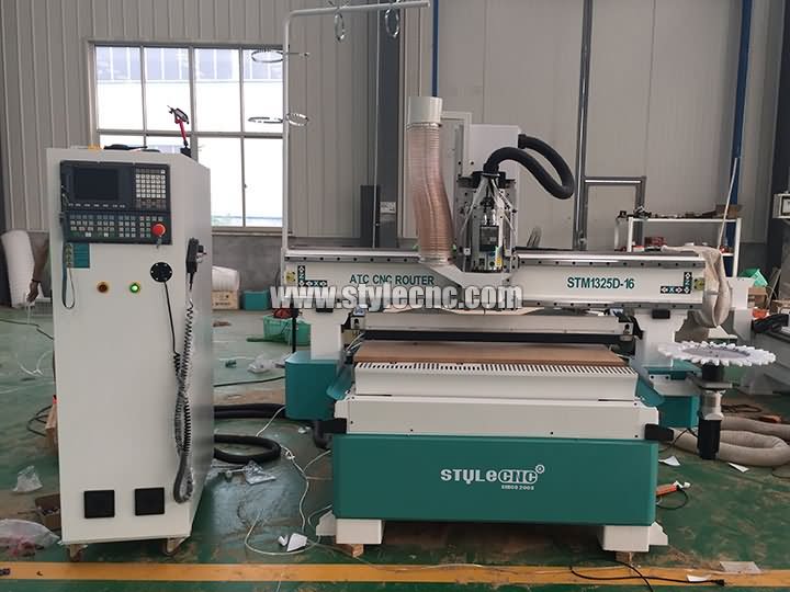 盤(pán)式自動(dòng)換刀數(shù)控雕刻刻機(jī)