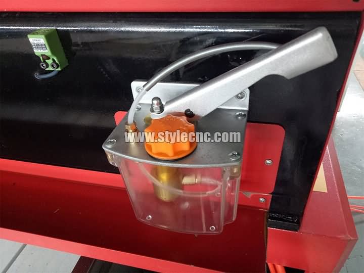 CNC雕刻機油潤滑