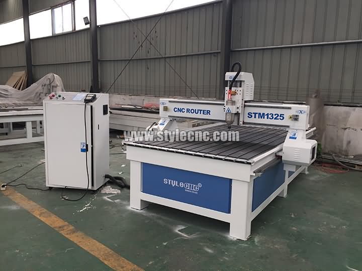 4x8 木工數(shù)控銑床 STM1325