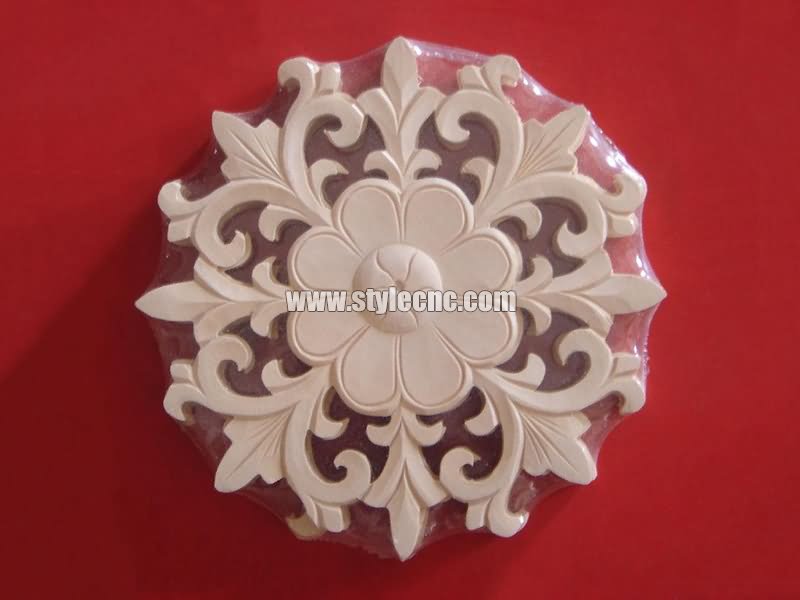 用于木工雕刻項(xiàng)目的小型數(shù)控雕刻機(jī)