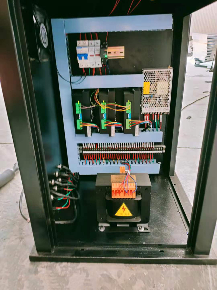 日本松下數(shù)控等離子切割機(jī)伺服驅(qū)動(dòng)器 日本松下數(shù)控等離子切割機(jī)伺服驅(qū)動(dòng)器