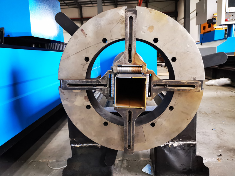 圓管、方管等離子切割四爪旋轉(zhuǎn)裝置