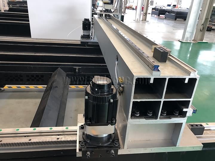 航空級鋁鑄龍門架