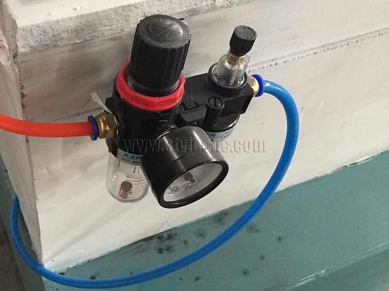 最實(shí)惠的數(shù)控木工車床出售