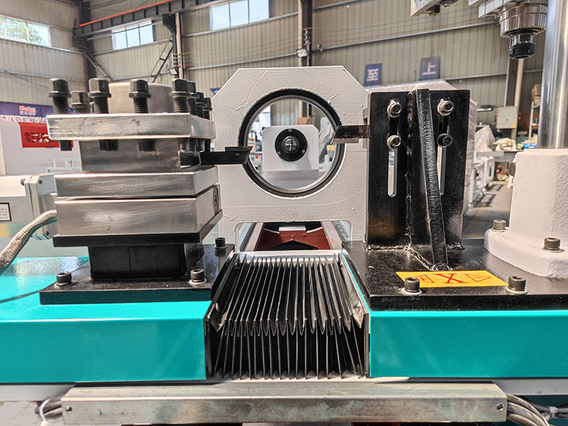 2025年最佳自動(dòng)換刀數(shù)控木工車床，配備自動(dòng)換刀裝置