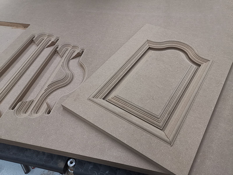 4x8 用于櫥柜制作項(xiàng)目的木材數(shù)控機(jī)床 4x8 用于櫥柜制作項(xiàng)目的木材數(shù)控機(jī)床