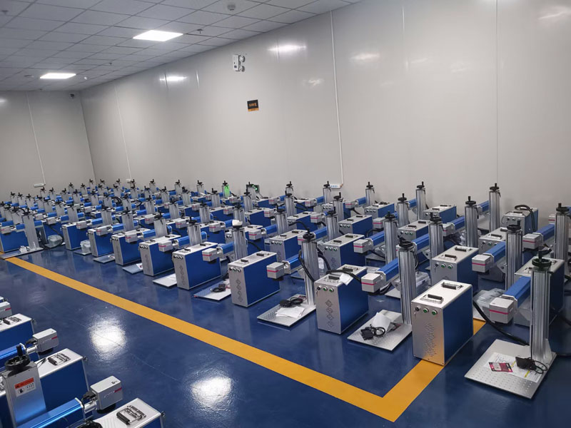 經(jīng)濟實惠的光纖激光雕刻機，用于彩色標記