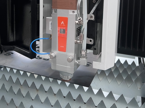 2024年最便宜的光纖激光切割機，用于切割金屬板