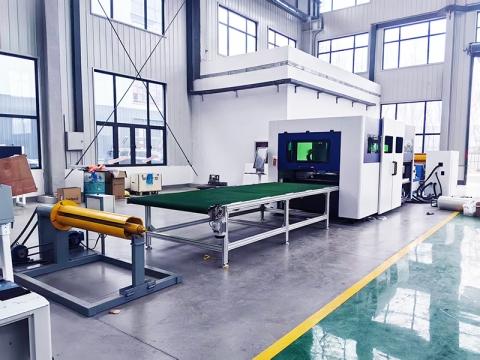 自動(dòng)激光下料系統(tǒng)：卷料送料激光切割機(jī)