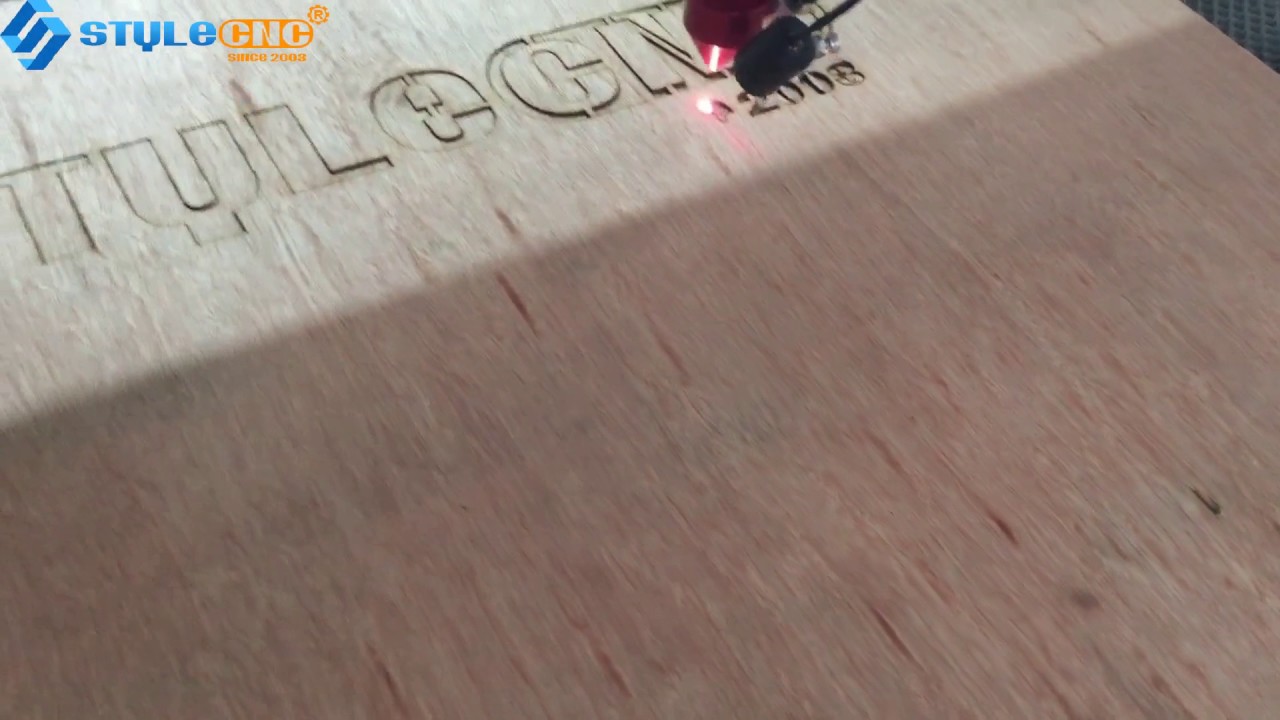 STJ1390 激光切割機(jī) 100W CO2 美國(guó)激光管