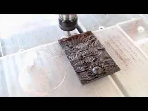 迷你數(shù)控雕刻機(jī) 6090 制作實木工藝品 迷你數(shù)控雕刻機(jī) 6090 制作實木工藝品