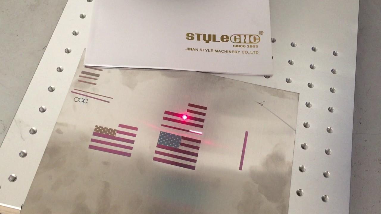 用于金屬加工的光纖激光雕刻打標(biāo)機